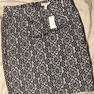 NWT - Banana Republic Skirt - Size 10